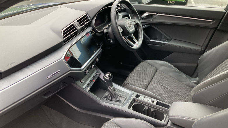 Audi Q3 35 TDI S Line 5dr S Tronic Diesel Estate